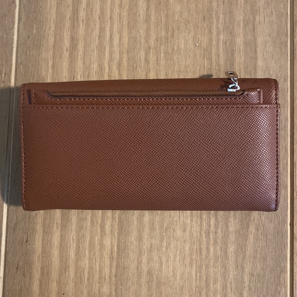 Guess Wallet - Picture 3 of 5